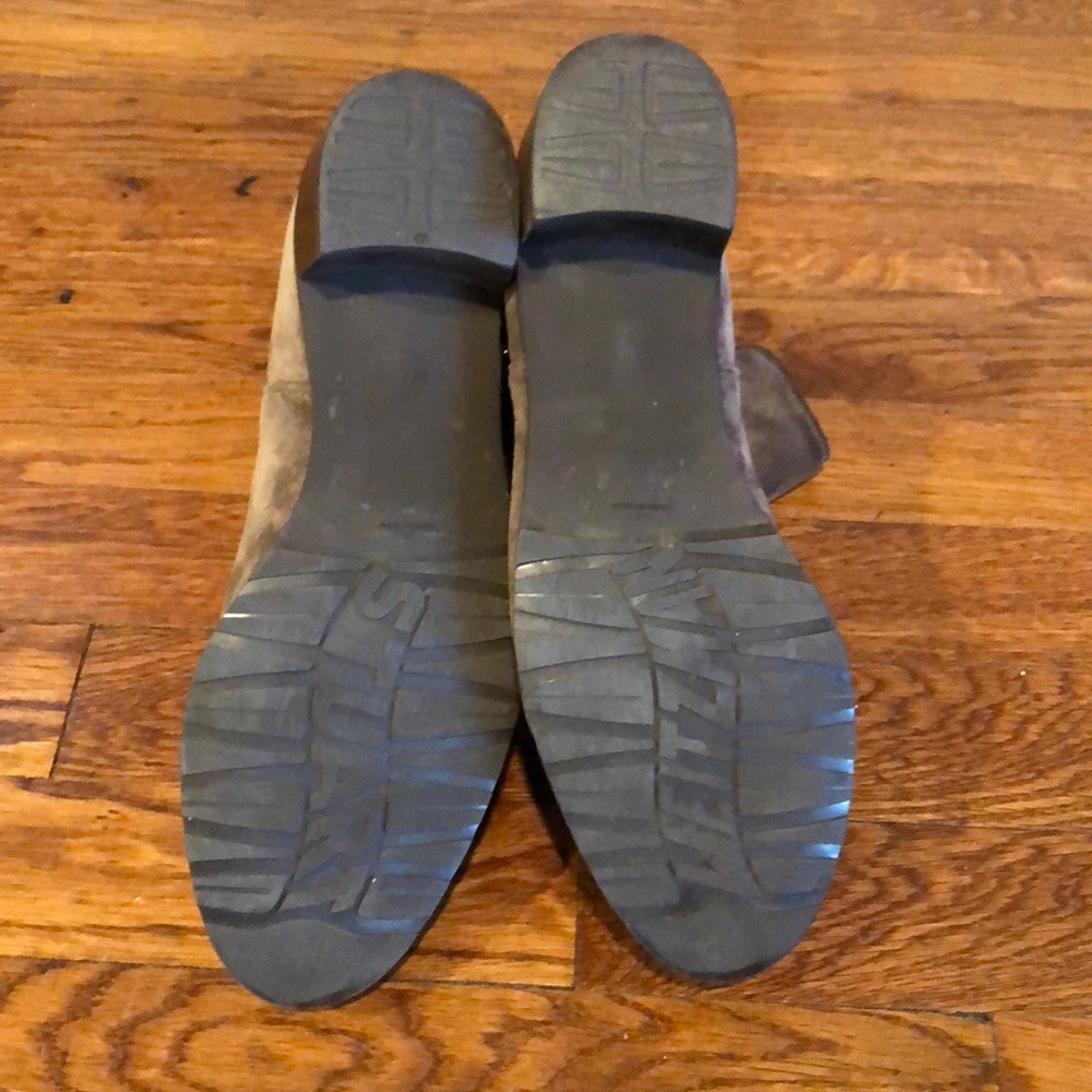Stuart Weitzman taupe suede booties - Picture 2 of 4